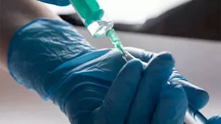 ما حكم استخدام الحقن الطبية أثناء الصيام في رمضان؟.. أمين الفتوى يوضح