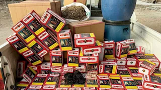 ضبط مصنع معسل ودخان بدون ترخيص بالدقهلية يحاول غش المستهلكين