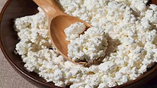 7 فوائد للجبن القريش.. لن تصدق ما يفعله هذا الطعام بجسمك