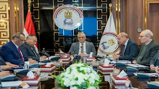 وزير الإنتاج الحربي يجتمع مع رؤساء مجالس إدارات شركات إنتاج الذخائر