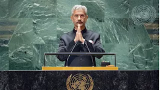 لأسباب إنسانية.. الهند تسمح لسفينة حربية إيرانية بدخول أحد موانئها