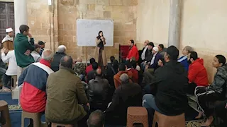 ملتقى الأزهر بلغة الإشارة: احذروا من تضييع العشر الأواخر في تجهيزات العيد واللهو والسهر