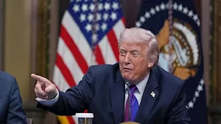  ترامب: قرار إنهاء الحرب مع إيران سيكون مشتركا مع نتنياهو