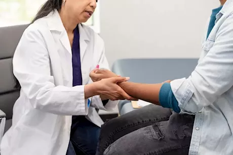 طفح جلدي قد يكشف أمراض المناعة الذاتية.. كيف تتعرف عليه وتتعامل معه؟