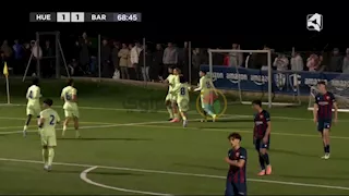 "فتحة خير".. برشلونة يحتفي بهف حمزة عبد الكريم أمام هويسكا بالدوري 