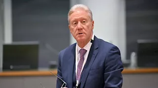 وزير الخارجية اللبناني يستنكر الاعتداءات الإيرانية على دول الخليج