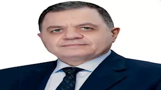 تضحيات ستظل وسام عزة وفداء.. وزير الداخلية يهنئ قادة القوات المسلحة "بيوم الشهيد"