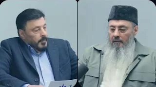 فيديو|أيمن عبد الجليل يحكي موقف طريف عن شقيقه عمرو: "كان بيبلع المعلومات بنكته"