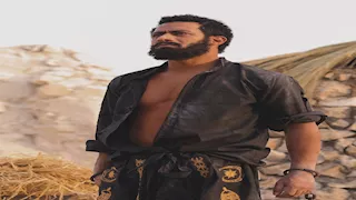 "أشيلكم على راسي".. أول تعليق من محمد رمضان على أزمة أصحاب الجلباب الصعيدي