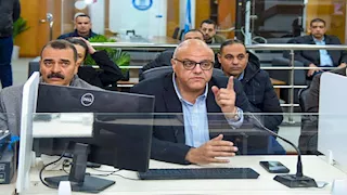 محافظ الإسكندرية يُدير غرفة الأزمات لمتابعة موجة الطقس السيئ (صور)