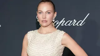   مريم أوزرلي بقفطان جذاب.. ما سر اللوك؟