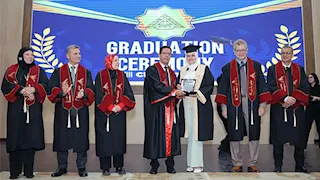 رئيس جامعة بنها يشهد تخريج الدفعة 38 بطب بنها