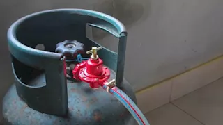 إصابة 4 أفراد من أسرة واحدة بتسمم غاز في مدينة المنيا