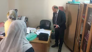 في زيارة مفاجئة.. وزير العمل يتفقد مكتب بدر ويشدد على رفع كفاءة الأداء