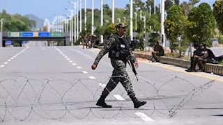 باكستان تُشدد الإجراءات الأمنية قبل محادثات السلام الأمريكية الإيرانية ( صور)