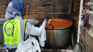 استعدادًا لشم النسيم.. حملات مكثفة على المحال بأسواق الأسماك في أسوان (صور)