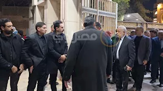 16 صورة من عزاء والد السيناريست محمود حمدان بحضور نجوم الفن