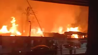 السيطرة على حريق التهم معرض مراتب بمدينة منوف في المنوفية