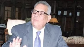 بعد مسيرة تخطت 65 عاما.. وفاة إسماعيل حسن محافظ البنك المركزي الأسبق اليوم