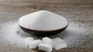   كيف يؤثر تناول السكر قبل النوم على الجهاز العصبي؟