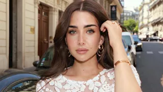 بإطلالة "سندريلا".. هنا الزاهد بفستان ساحر وملفت