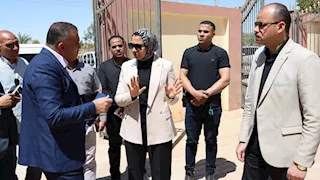 محافظة الوادي الجديد تبحث إنشاء مكتبة وصيدلية لخدمة أهالي الداخلة