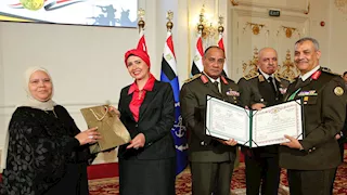 وزير الدفاع يكرم قادة أوفوا العطاء بالقوات المسلحة اعتبارًا من يناير 2026