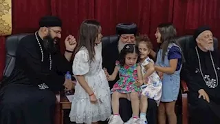 ورود وهدايا.. أجواء احتفالية داخل كنائس المنيا بمناسبة عيد القيامة -صور 