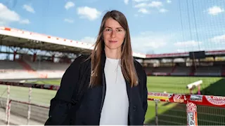أول سيدة تقود فريق كرة قدم.. من هي ماري لويس مدربة يونيون برلين؟
