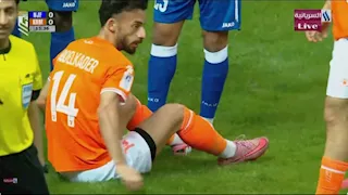 أحمد عبد القادر يتعرض للإصابة خلال مباراة الكرمة والنجف بالدوري العراقي 