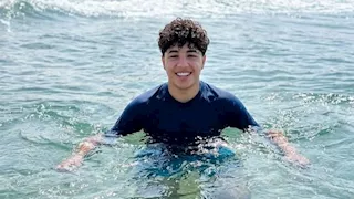 بعد 4 أيام بحث.. العثور على جثمان طالب صيدلة من المنوفية غرق فى العريش