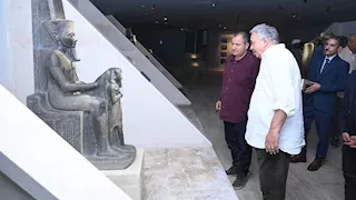 السياحة تُنهي أعمال تطوير قاعة الخبيئة بمتحف الأقصر تمهيدًا لافتتاحها - صور