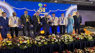 وزير الأوقاف يشهد افتتاح المسابقة الوطنية لحفظ وتلاوة القرآن الكريم الفلبين