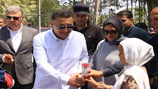 محافظ القليوبية يشارك المواطنين احتفالات شم النسيم بحدائق القناطر الخيرية - صور