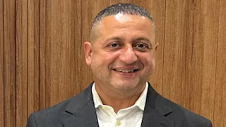 يزيد تكلفة التشغيل 15%.. ارتفاع الدولار يضغط على شركات التعهيد في مصر 