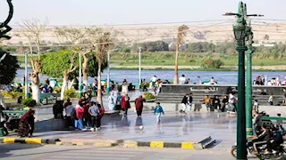 أجواء ربيعية مبهجة.. كورنيش المنيا يتحول إلى ساحة احتفالات كبرى (صور)