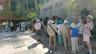 أجواء ساحرة على النيل.. الحديقة النباتية بأسوان تستقبل زوار شم النسيم (صور)