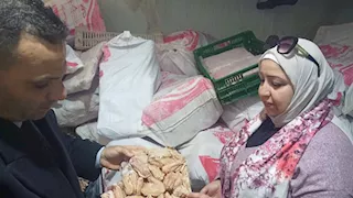 ضبط 5 أطنان دواجن فاسدة بمخزن شرق الإسكندرية -صور