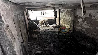 النيابة تعاين حريق "مصنع الزاوية".. وصور أولية ترصد حجم المأساة