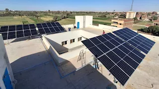 تشغيل 6 وحدات صحية بالطاقة الشمسية في بني سويف 