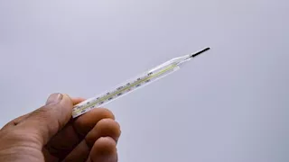 ابتلعه قبل 20 عاما.. لن تتخيل ما استخرجه الأطباء من معدة رجل (صور)