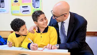 وزير التعليم يتفقد مدارس الحوامدية والبدرشين ويجري حوارًا مباشرًا مع الطلاب (صور)