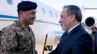 وزير الخارجية الإيراني: ملتزمون بتعاون وثيق مع باكستان لحماية أمن المنطقة