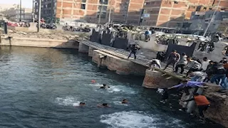   سباق مع الموت.. إنقاذ 3 فتيات من الغرق في مياه الترعة بكفر الشيخ- صور