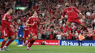 بهدف قاتل وتألق صلاح.. ليفربول يهزم إيفرتون في الدوري الإنجليزي