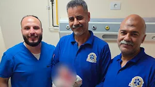 ولادة داخل سيارة إسعاف بالإسماعيلية.. تدخل سريع ينقذ الأم والمولود