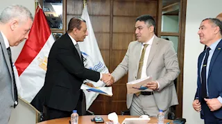 4 قاطرات و3 لنشات.. خطة لتطوير القطر والإرشاد بالموانئ المصرية