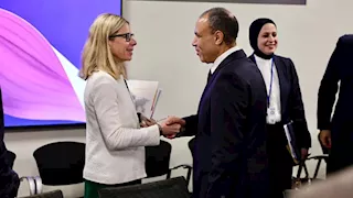 عبد العاطي يستعرض تداعيات التصعيد العسكري في المنطقة على الاقتصاد العالمي