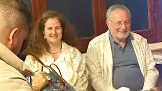 آخر ملوك مصر في مقهى فاروق.. كواليس زيارة أحمد فؤاد للإسكندرية -صور