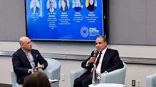 عبد العاطي يستعرض جهود مصر في تطوير البنية التحتية الرقمية 